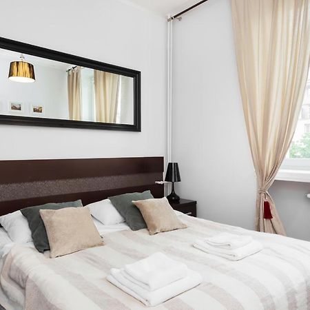 Stars Apartaments City Center By Noclegi Renters Warszawa Eksteriør billede
